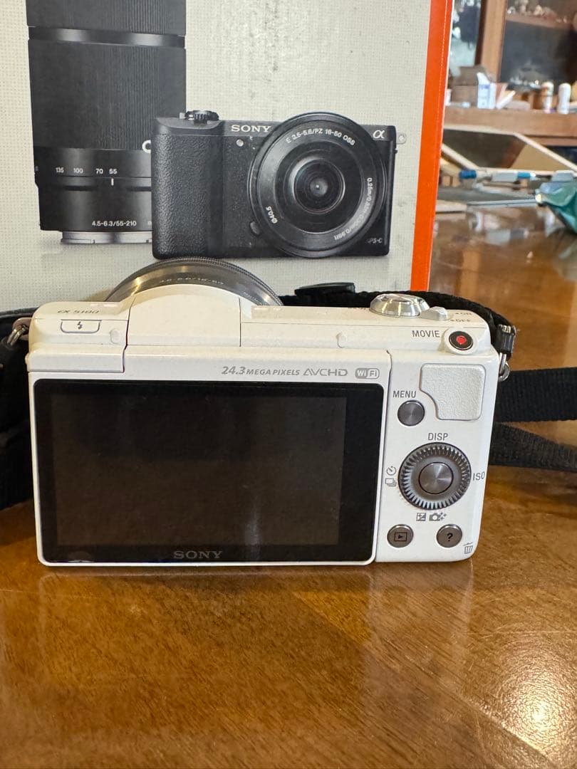 SONY α5100 ミラーレスカメラ 本体とレンズ付き