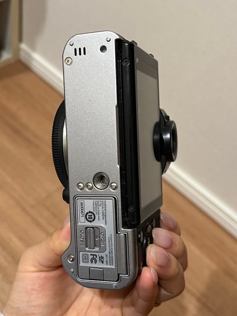 FUJIFILM X-T10 ボディ　送料込み