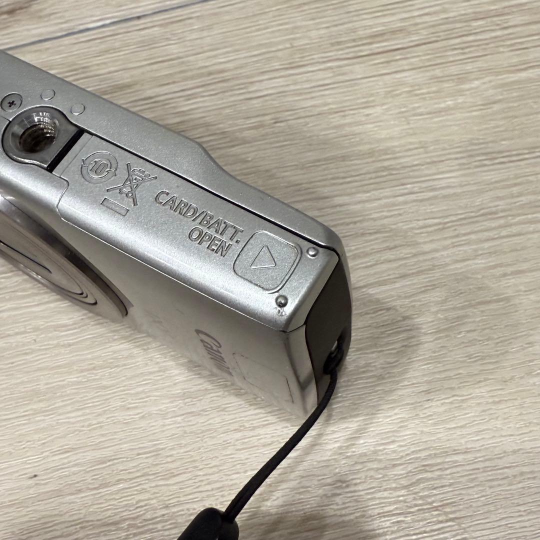 【箱付き】Canon IXY 200 デジタルカメラ　キャノン