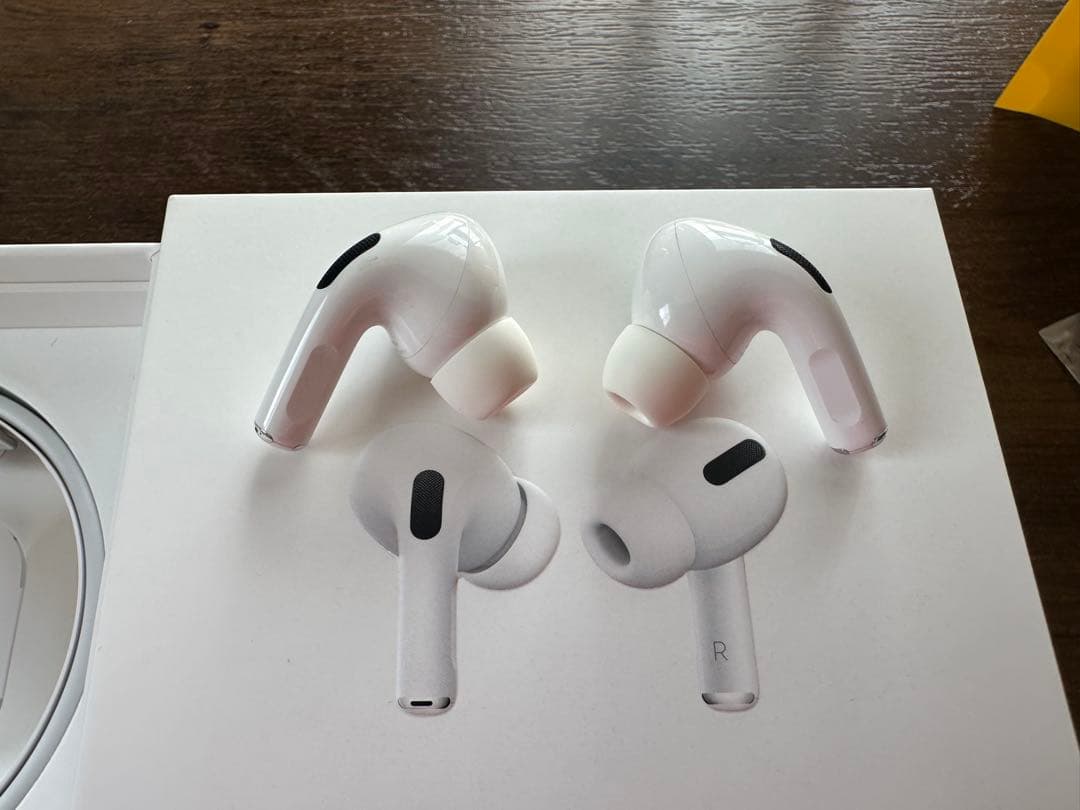 AirPods Pro第一世代【完品】