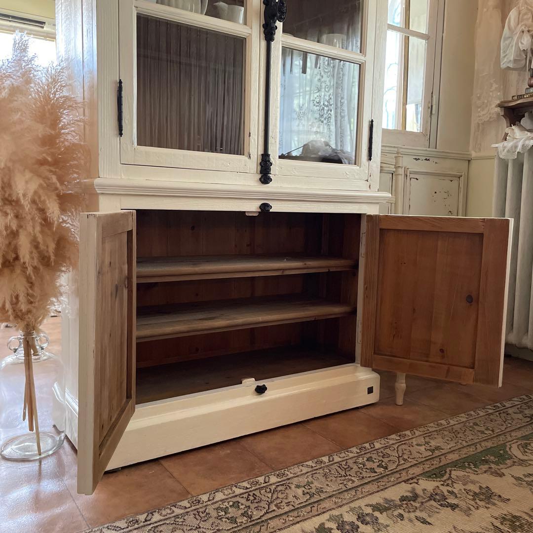 専用page〜✴︎フランスヴィンテージ✴︎グレモン錠ガラスキャビネット　リペア済み