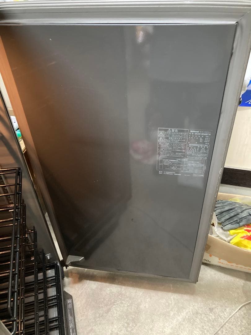 Ｍisa出品　冷蔵庫　ナショナル ワインセラー　未使用に近い