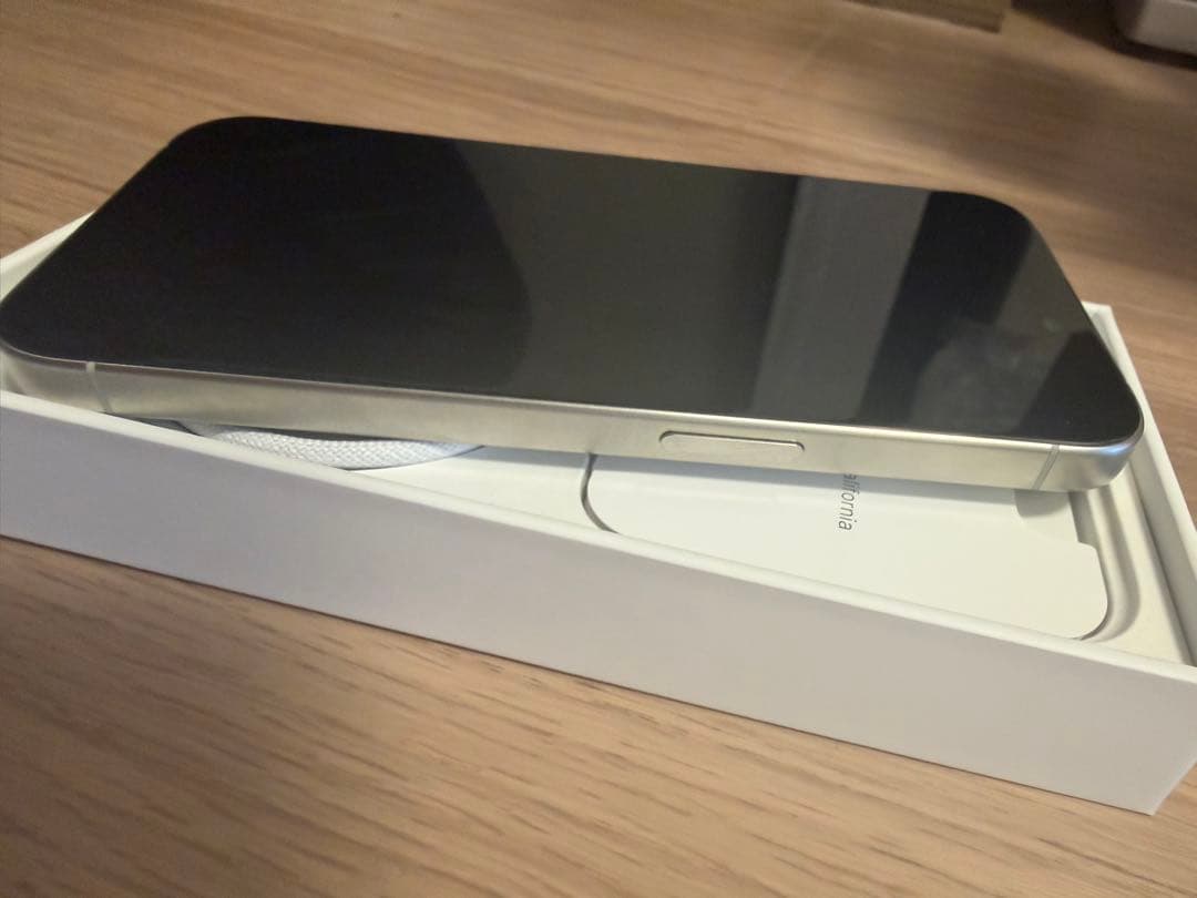 【マツ18】 iphone 15 pro 1TB 付属品付