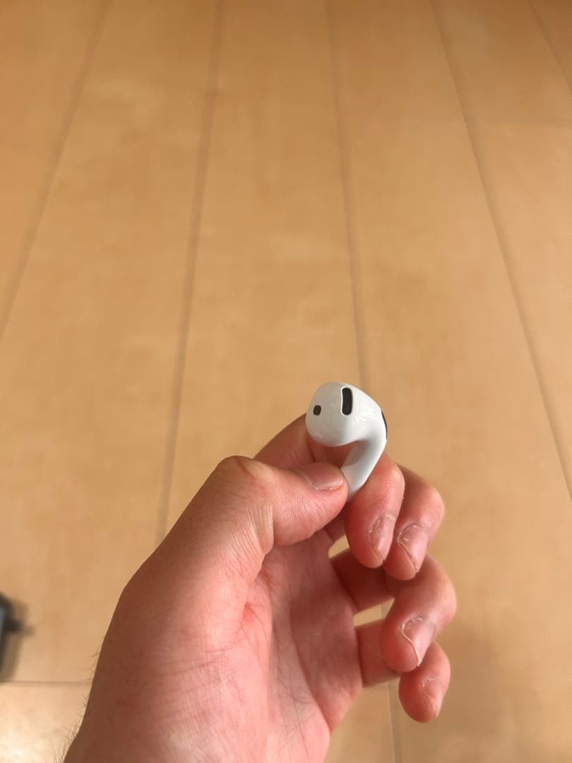 Airpods 4 ANC (アクティブノイズキャンセリング機能付)