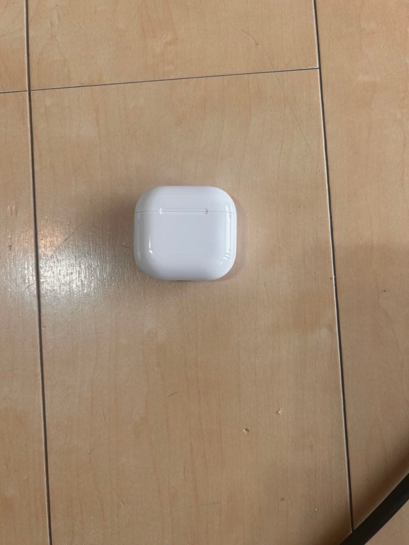 Airpods 4 ANC (アクティブノイズキャンセリング機能付)