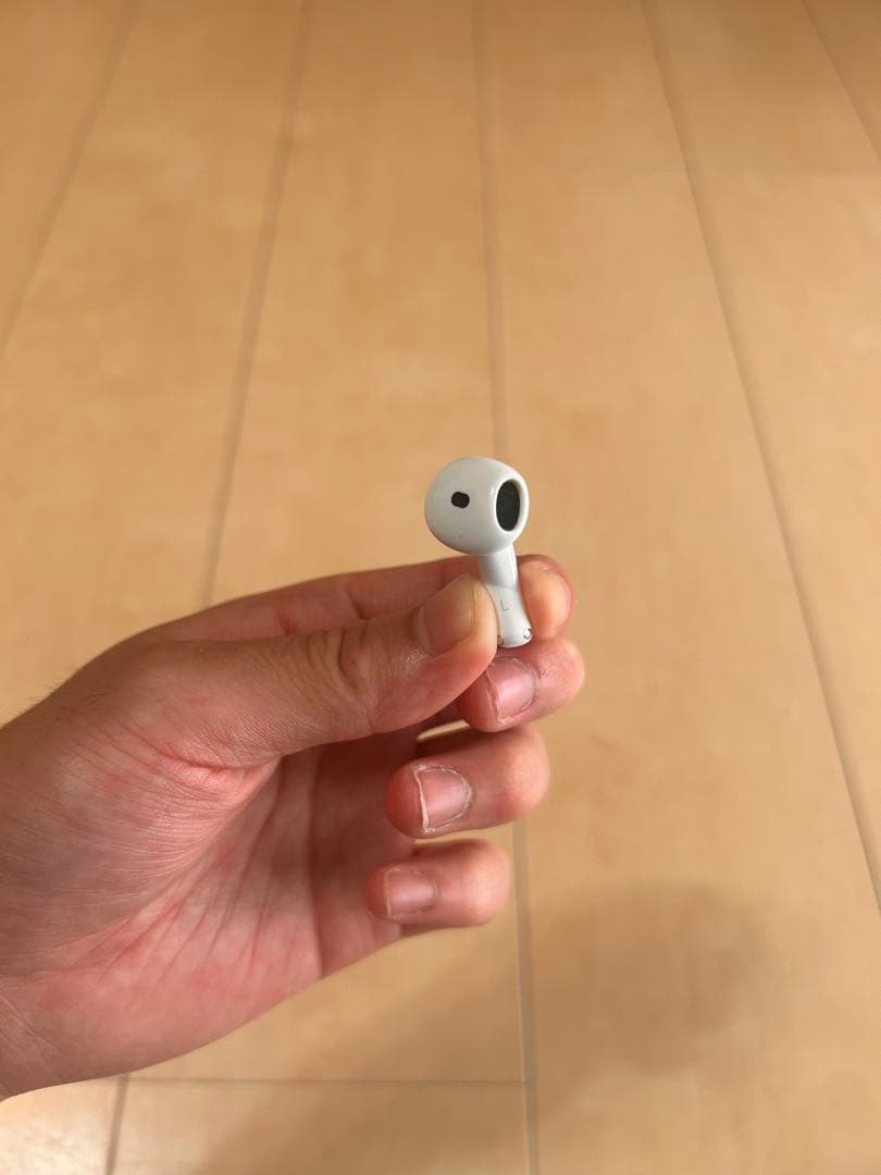 Airpods 4 ANC (アクティブノイズキャンセリング機能付)