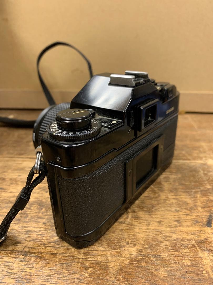 在庫処分 #127 フィルムカメラ　canon A-1 おまけ付き