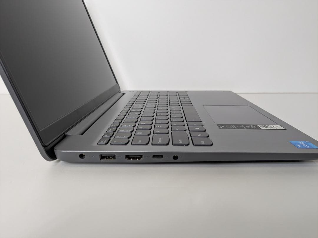美品 Lenovo IdeaPad3 15ITL6 第11世代Intel SSD