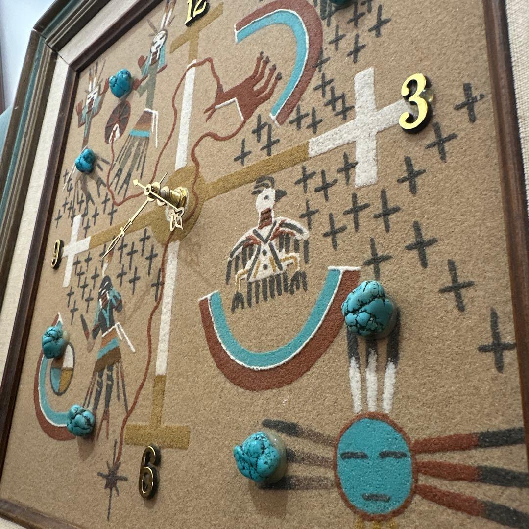 ナバホ族 サンドアート 壁掛け時計 サンフェイス カチナドール 44×44cm