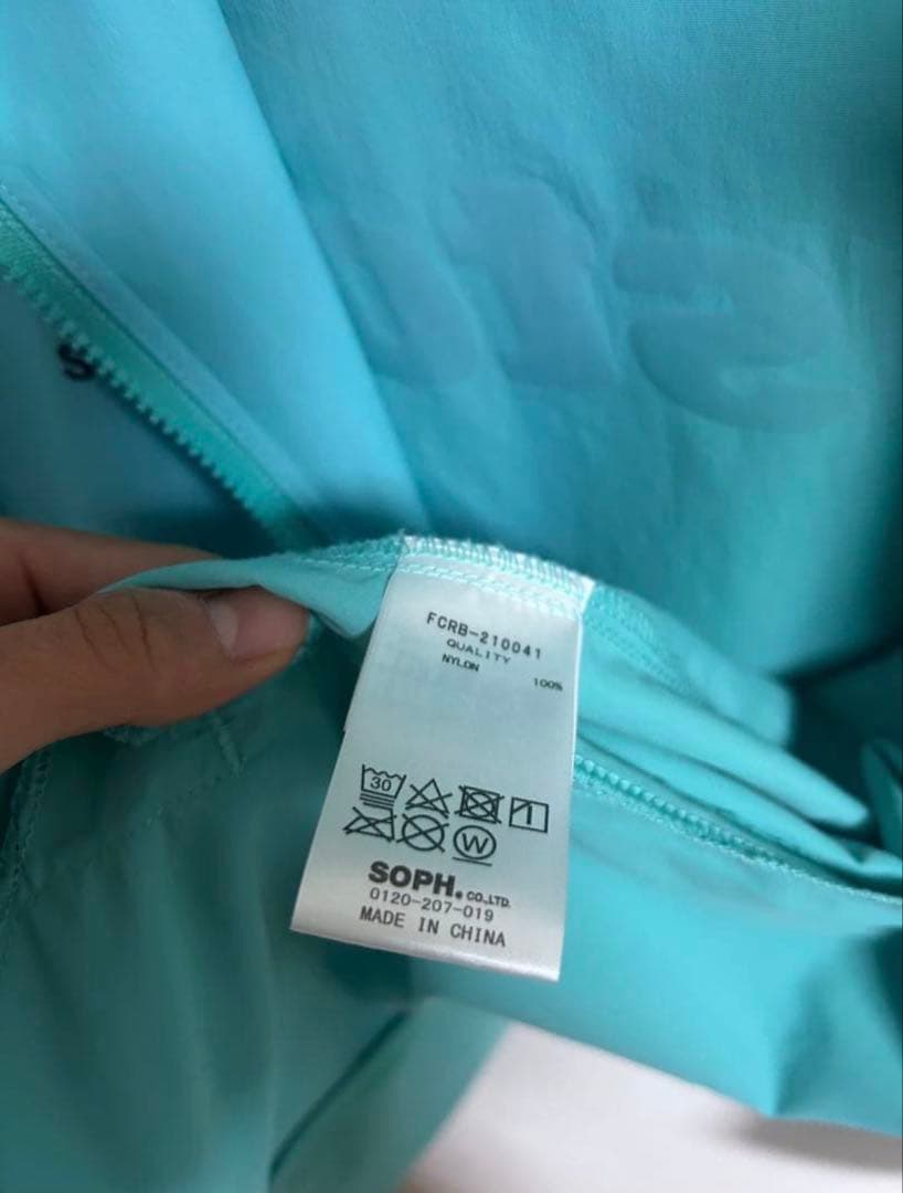 Bristol フード付きナイロンジャケット ティファニーブルー