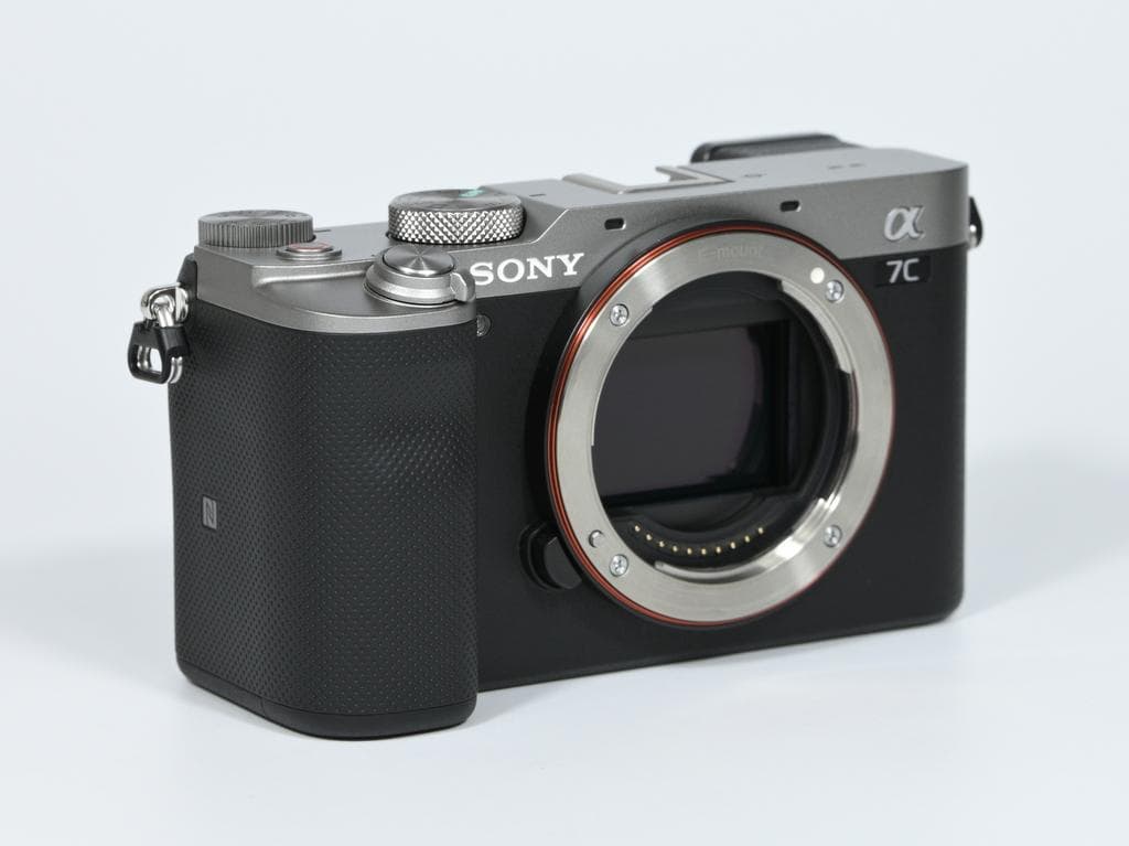 【ほぼ新品】 SONY α7C ILCE-7CL レンズキット 《ショット数4》