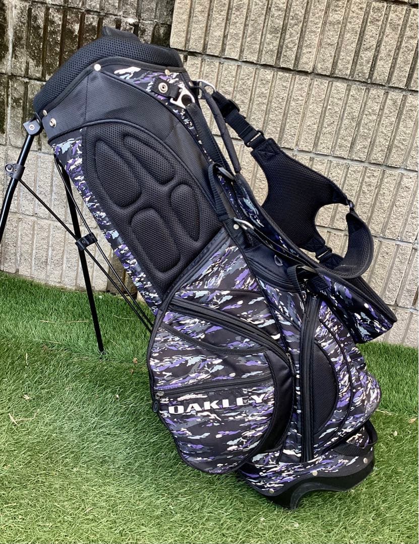 y*a様 オークリーカモ柄スタンドキャディバッグ