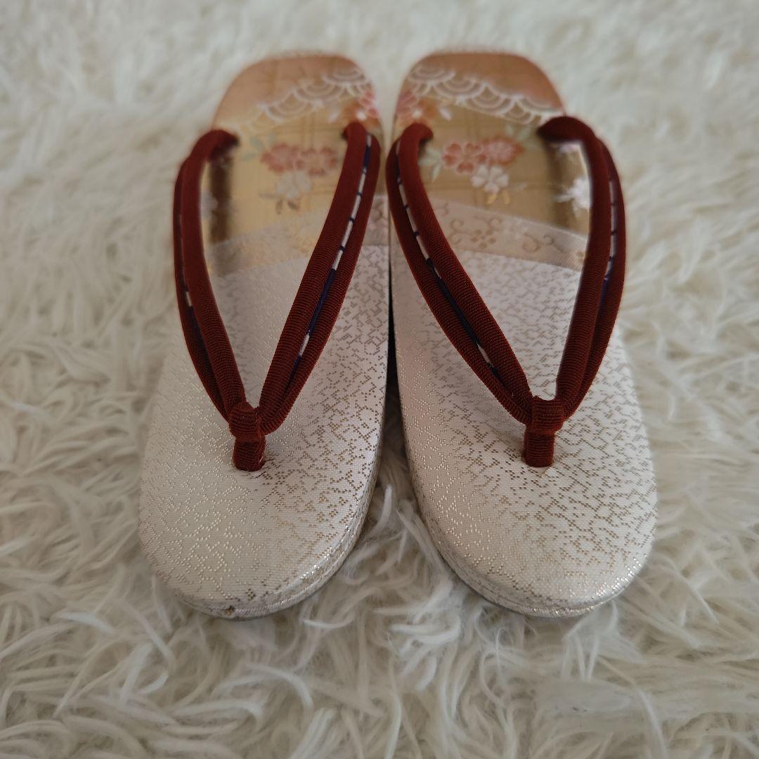 美品✨　花柄 和装用バッグと草履 セット　ホワイト×ゴールド