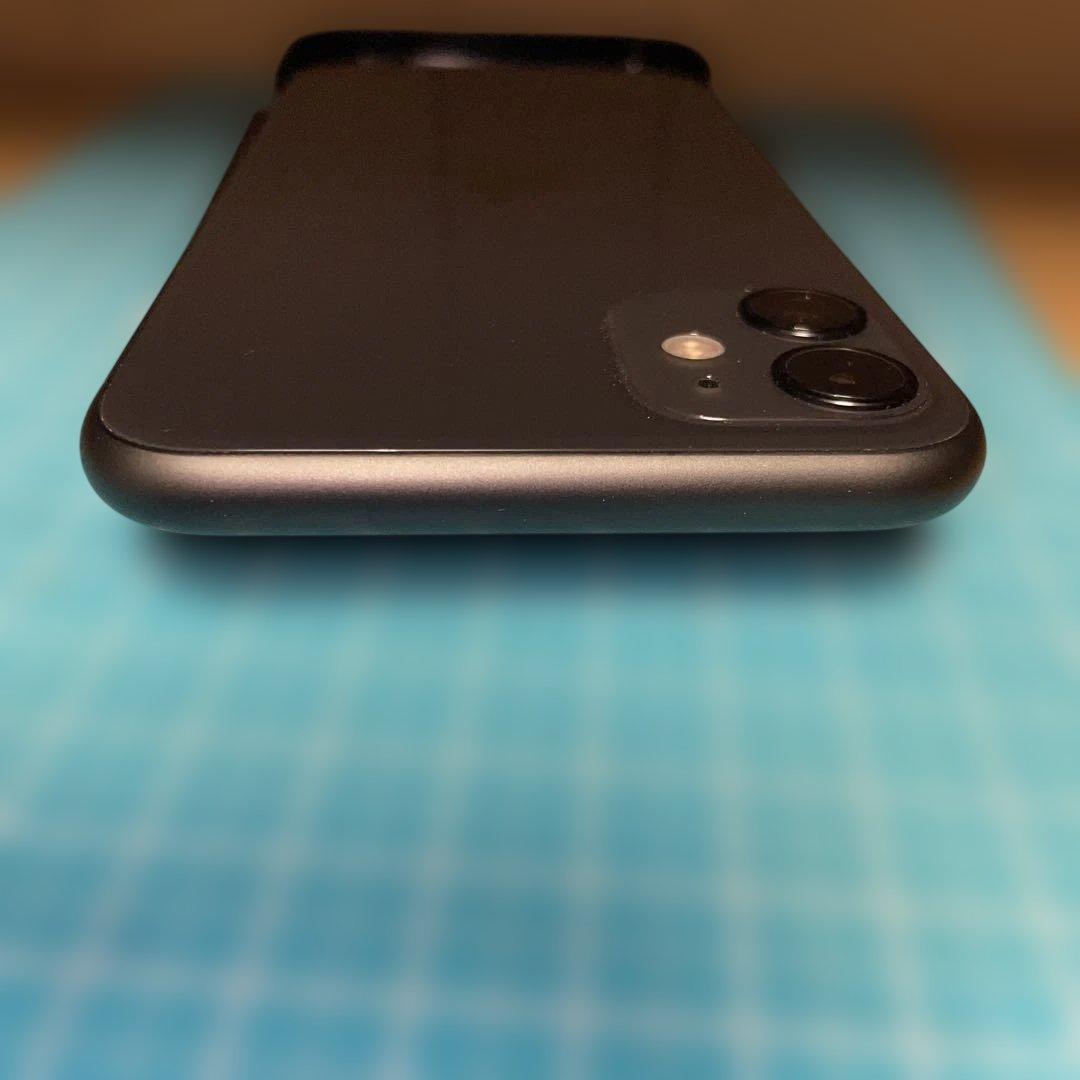iPhone 11 ブラック128GB