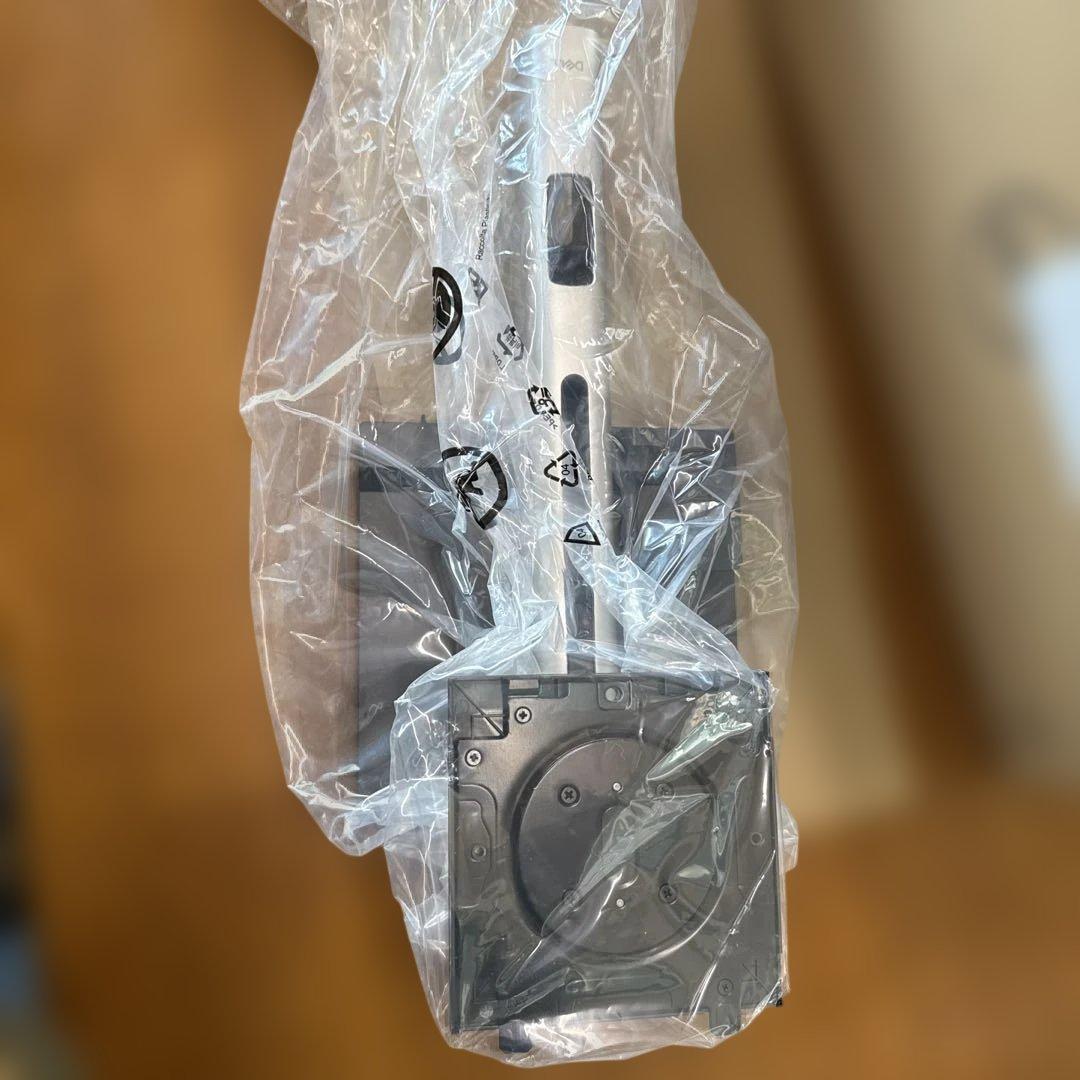 未使用品Dell Pro Maxマイクロ オールインワン スタンド -CFS25