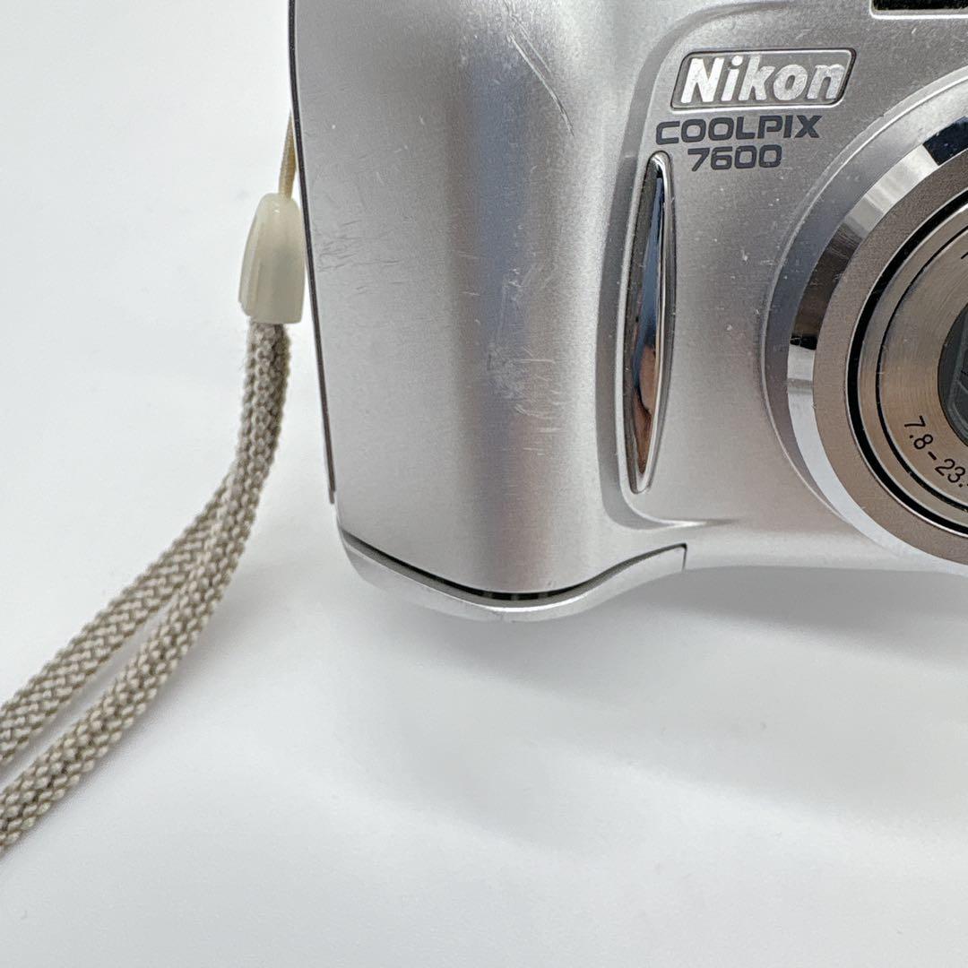 NIkON クールピクス 7600単三電池使用 デジタルカメラ