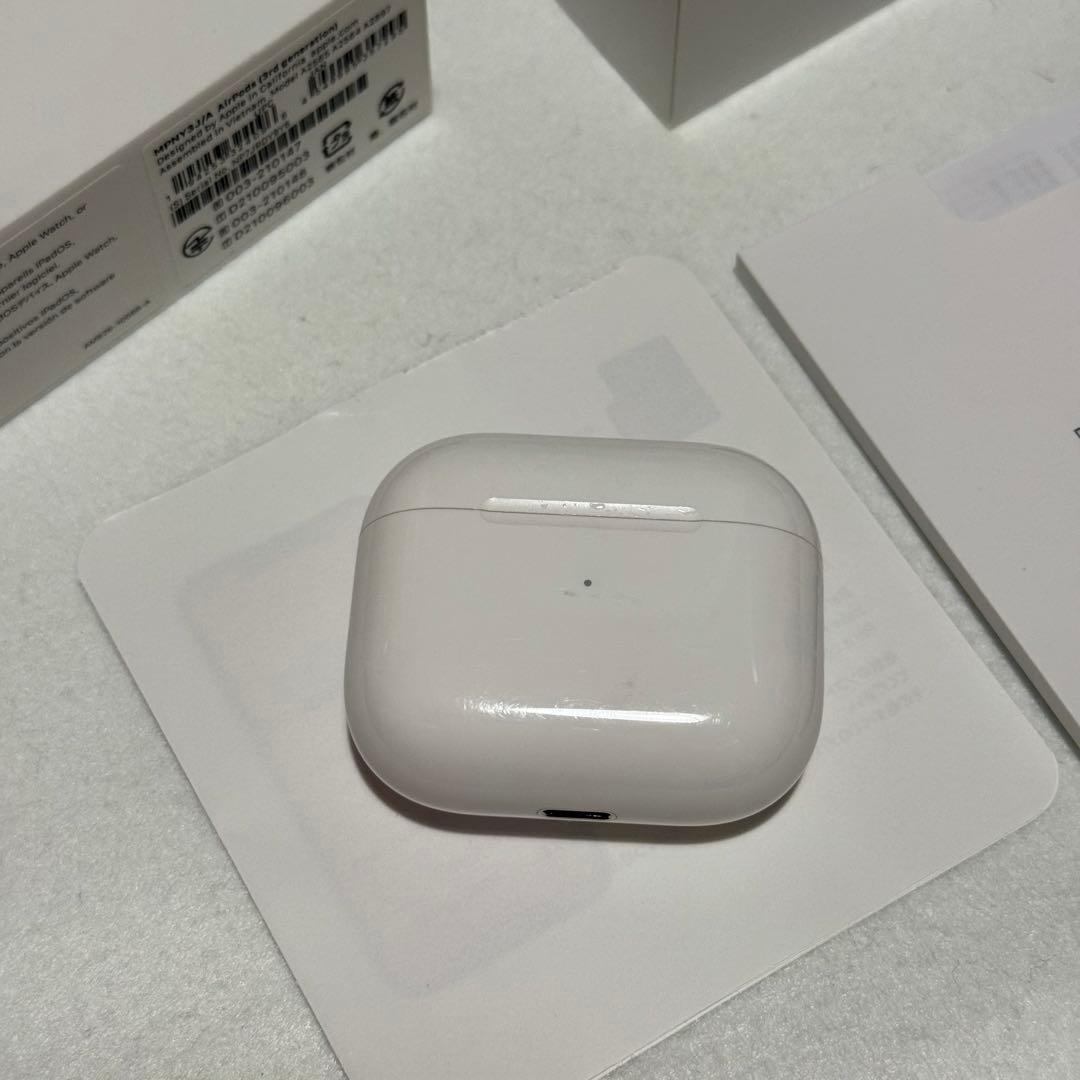 AirPods 第3世代 ワイヤレス Apple iPhone