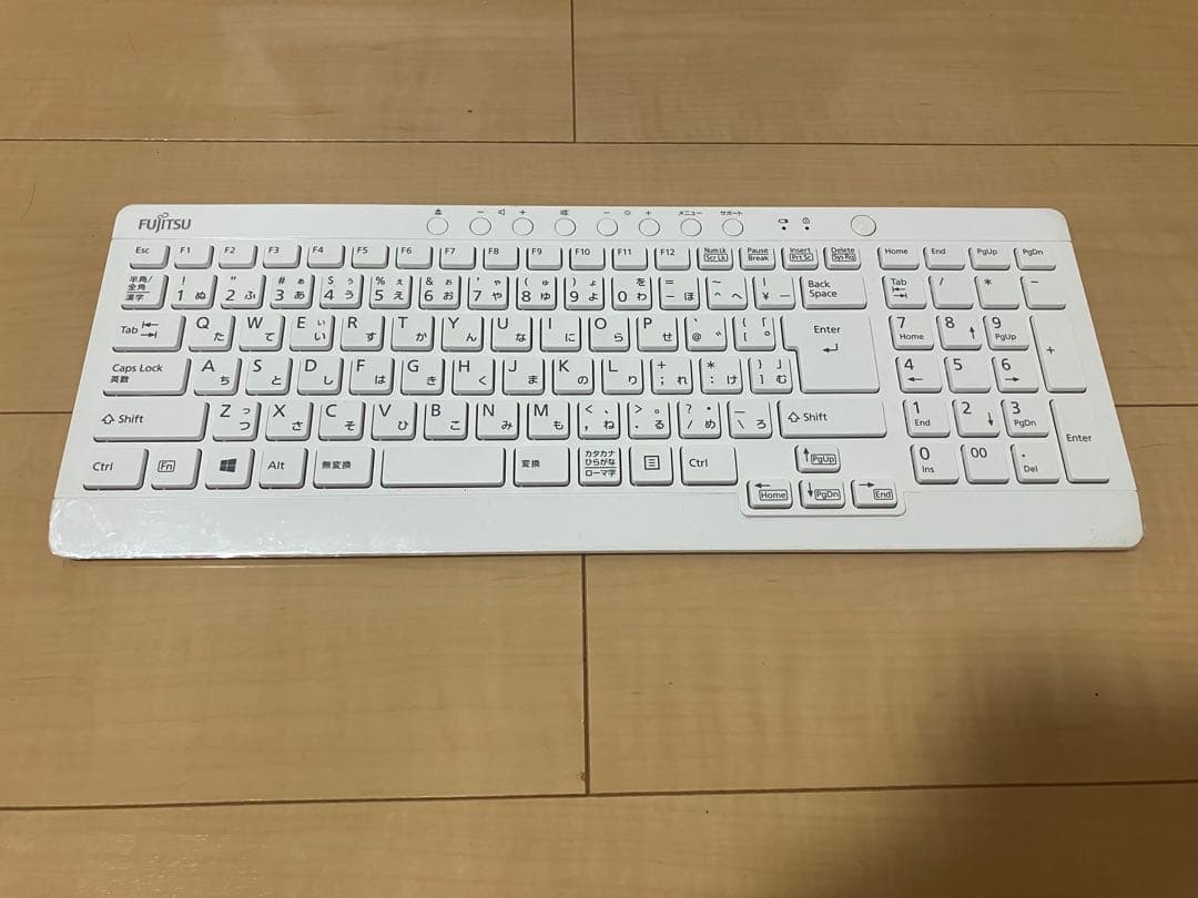 富士通 Lifebook GH77/T Corei7 デスクトップPC