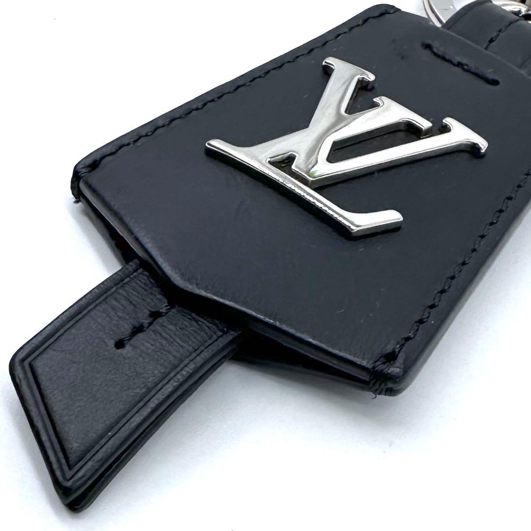 美品✨ルイヴィトン LV クロッシュ クレ キーホルダー M68020 ブラック