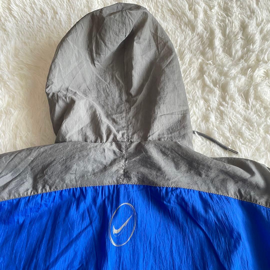 NIKE athletics East 青、グレーナイロンパーカー