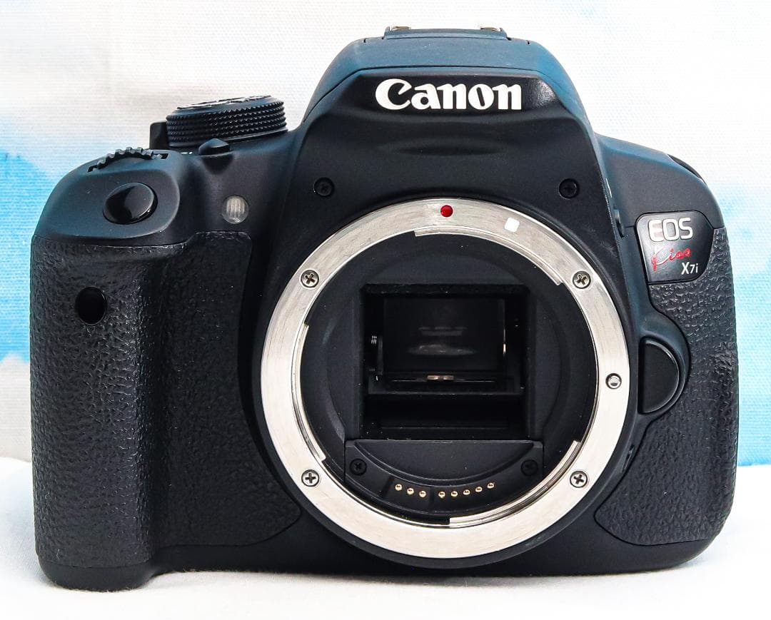 Canon kiss x7i⭐️スマホに転送♪⭐️自撮り可能⭐️高性能映像機能