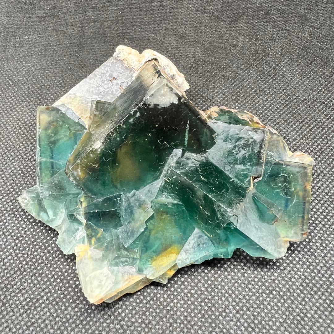 オコルス…と、云うよりデカルス‼︎ ナミビア　オコルス産　フローライト