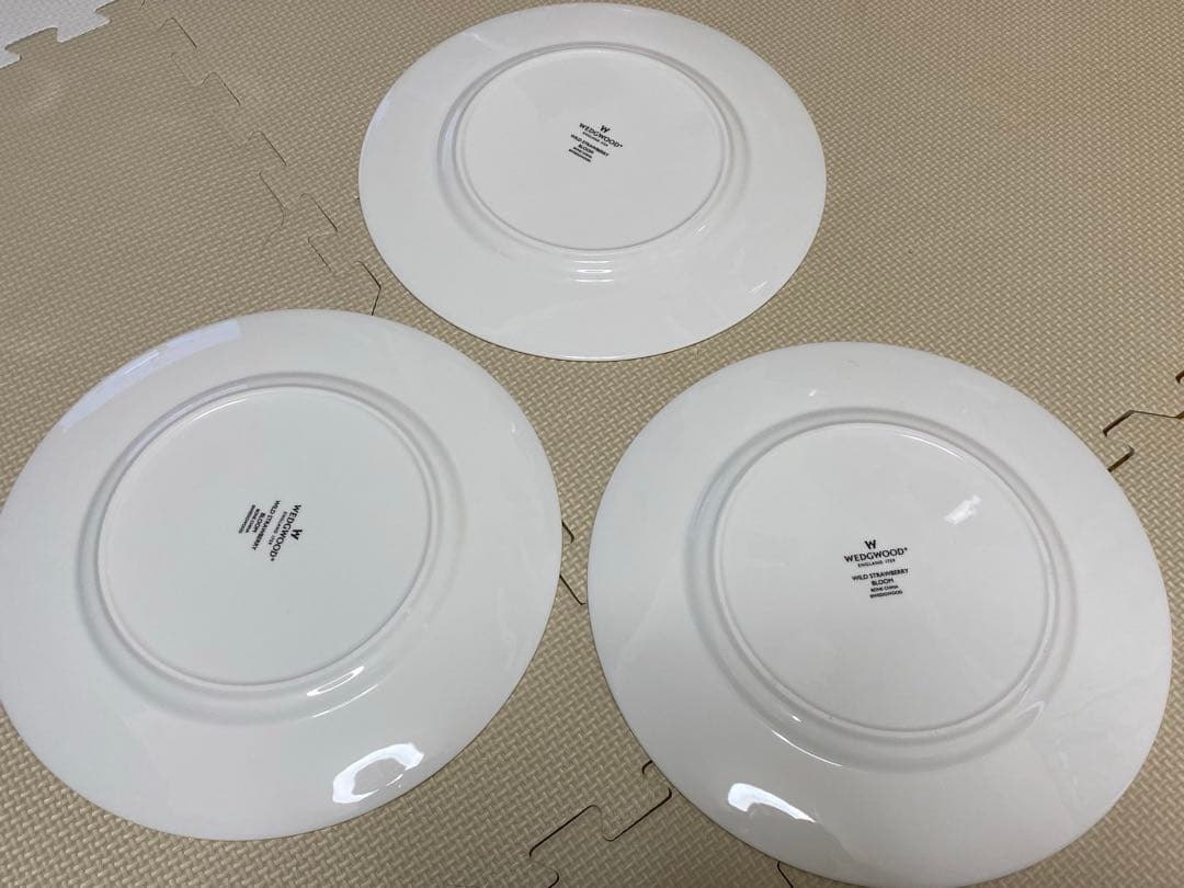 【新品未使用(3枚)】ウェッジウッド・ワイルドストロベリー ブルーム プレート