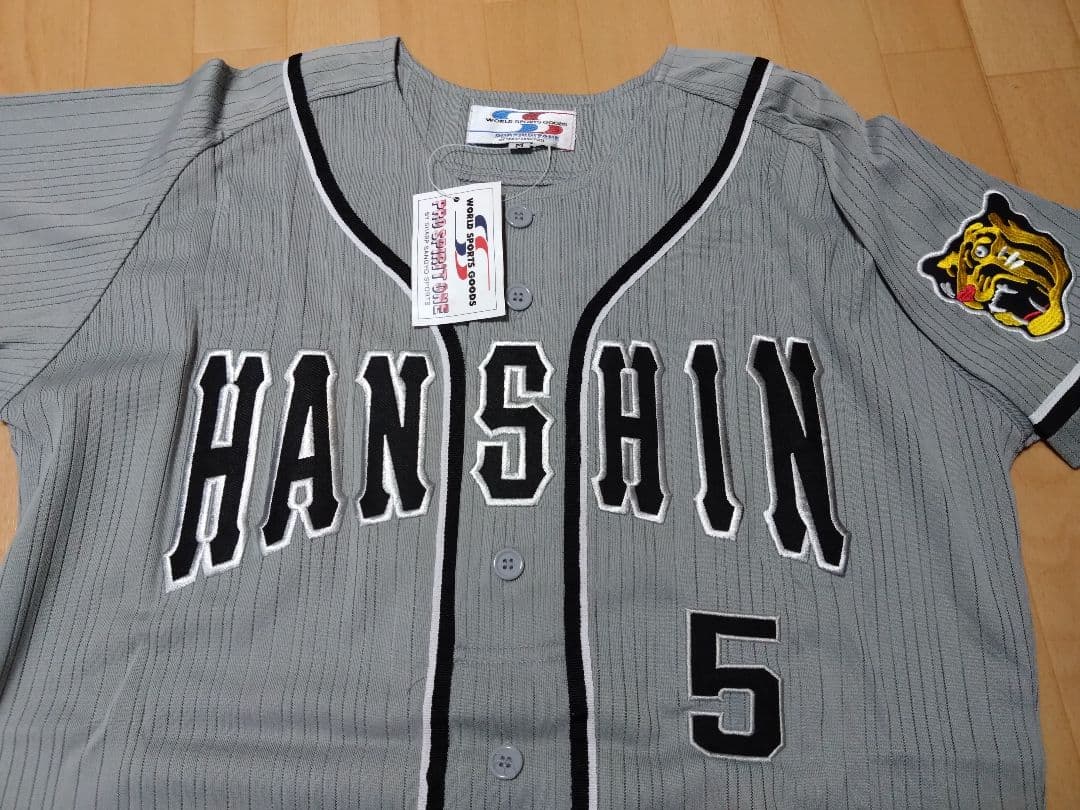 阪神タイガース　新庄剛志＃５　ビジターレプリカユニフォーム未使用品　Ｍサイズ