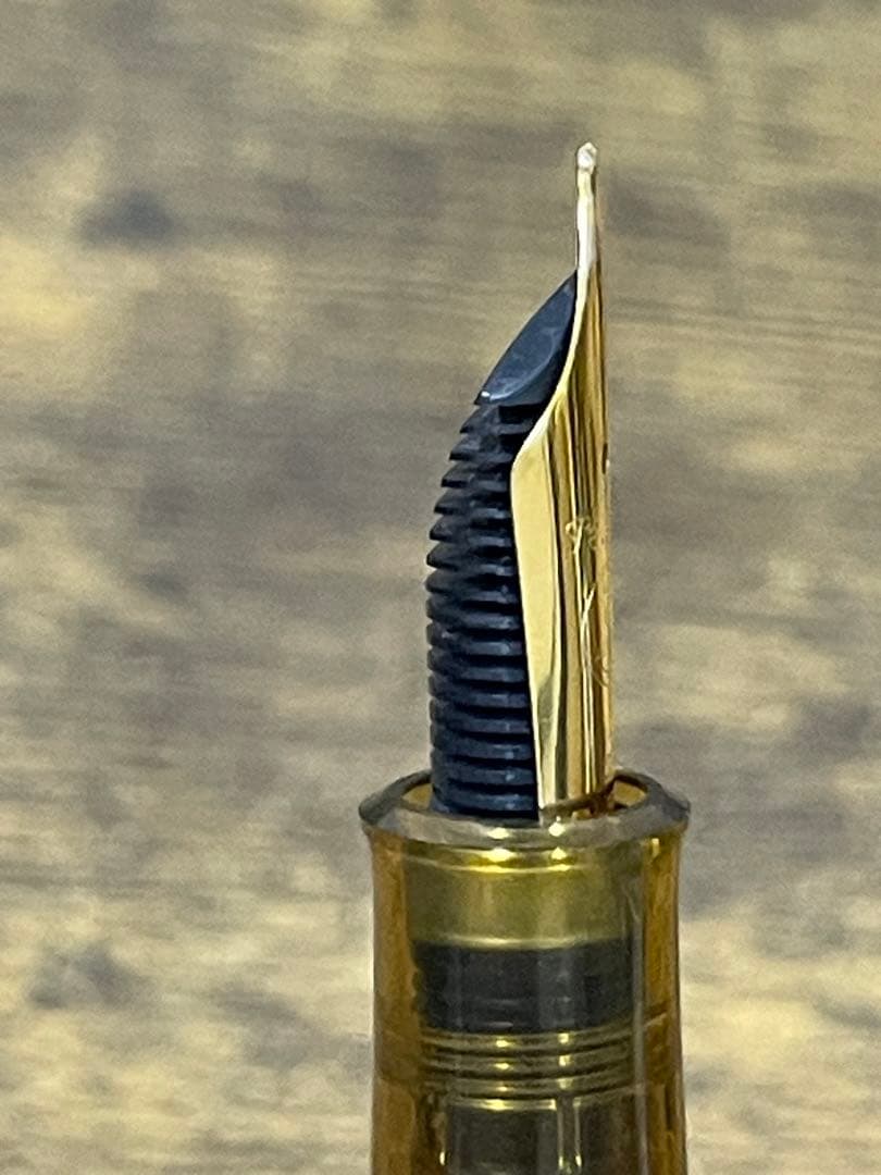 試筆のみ　2014年　特別生産色　万年筆　M200 コニャック　EF 備品付き