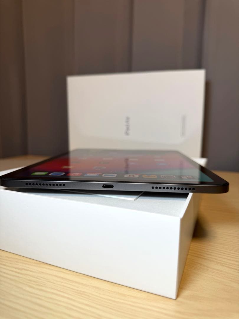 美品 iPad Air Wi-Fi 64GB スペースグレイ 5世代 整備済品