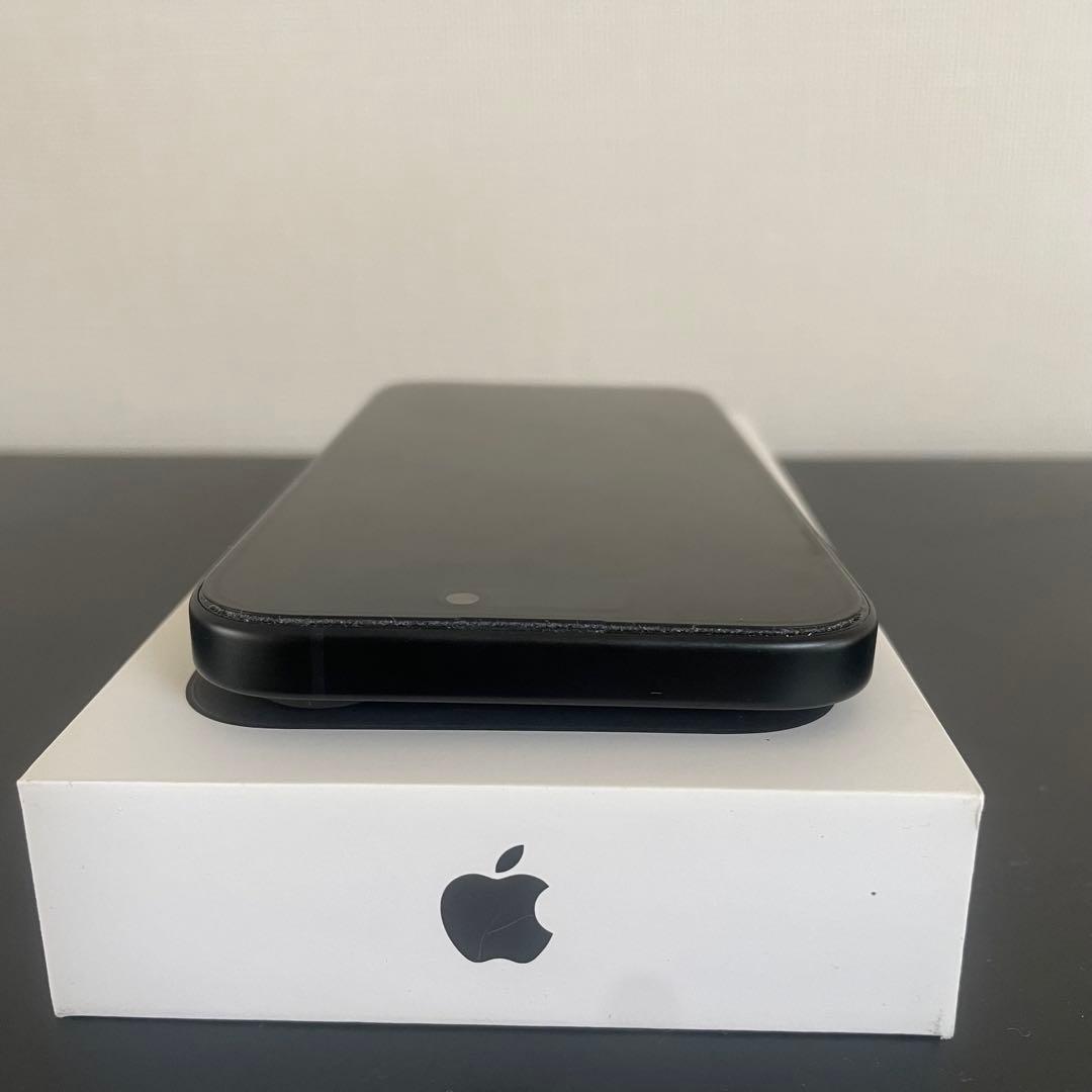 Apple iPhone16 128GBブラック