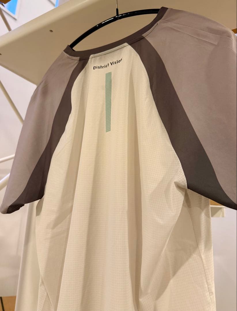 2XU x District Vision Tシャツ ショートパン セット