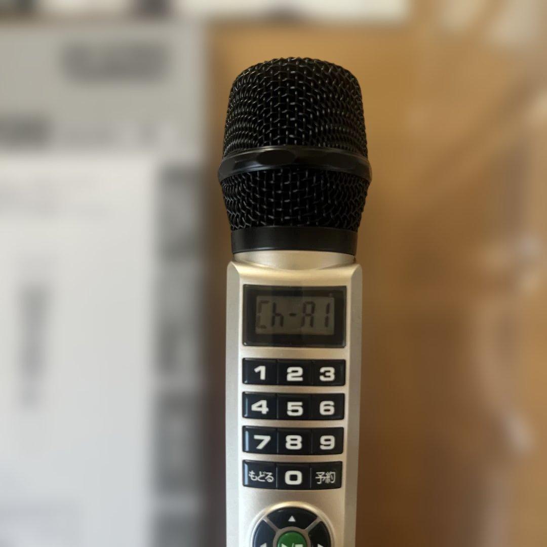 オン・ステージ　カラオケ本体（PK-WT120）＆別売マイク（PK-WD301）