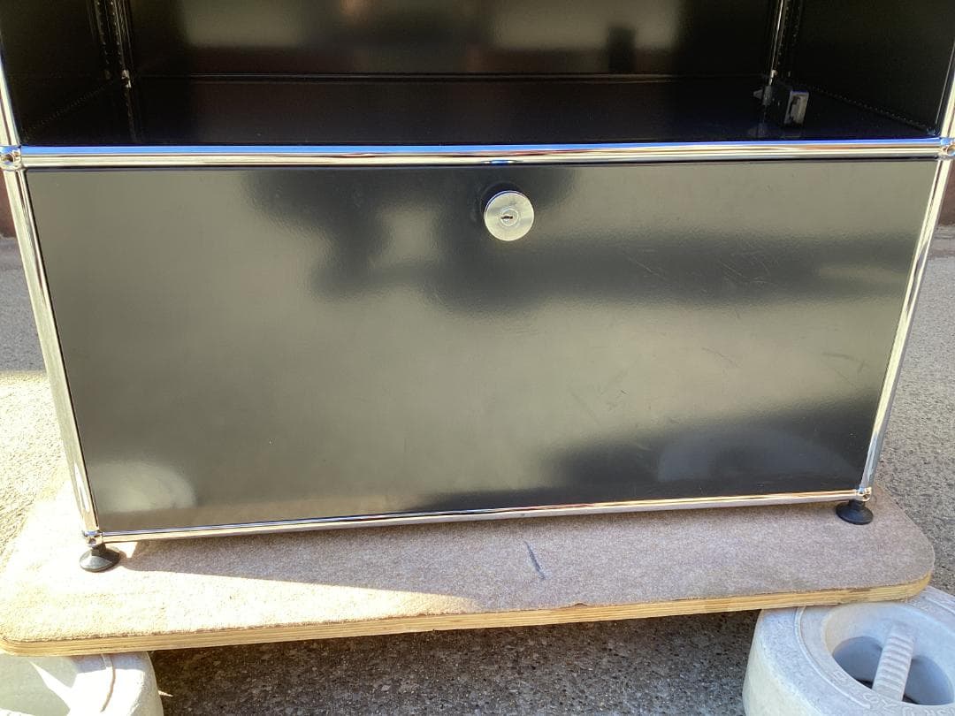 鍵付き　USMハラー キャビネット 1列5段　ブラック系　ガラス　引き出し