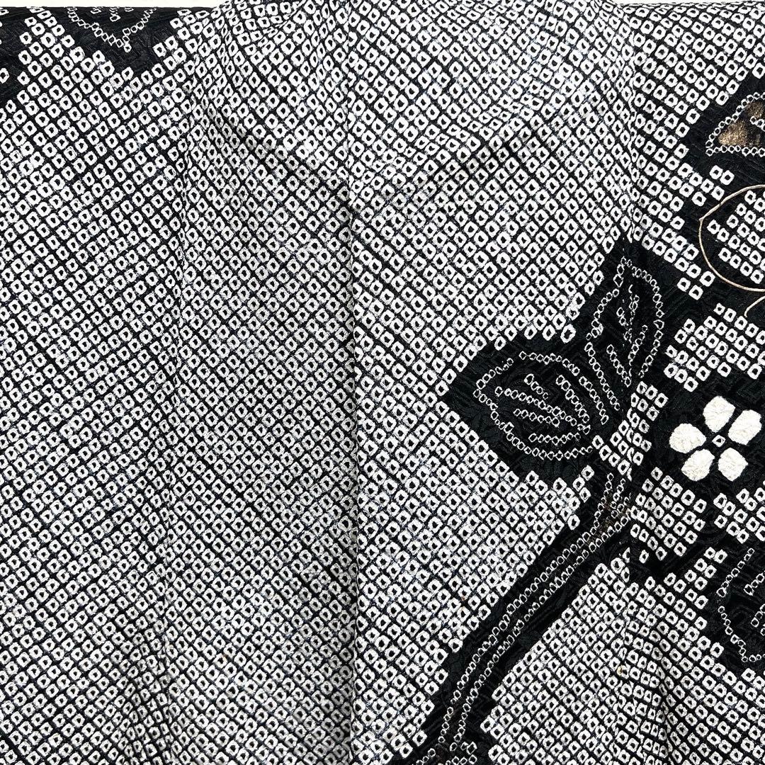 訪問着　総絞り　金彩　花模様　鹿の子　モノトーン　着物　035k