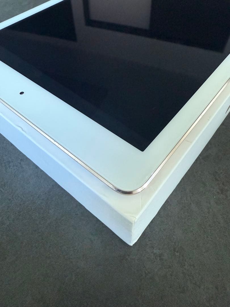 iPad Pro 9.7インチ ゴールド128G