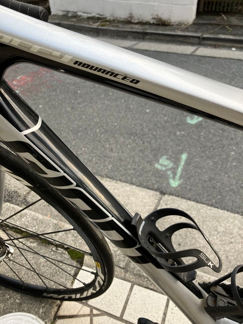 【送料相談特価】Giant ロードバイクDEFY ADVANCED2 Mサイズ