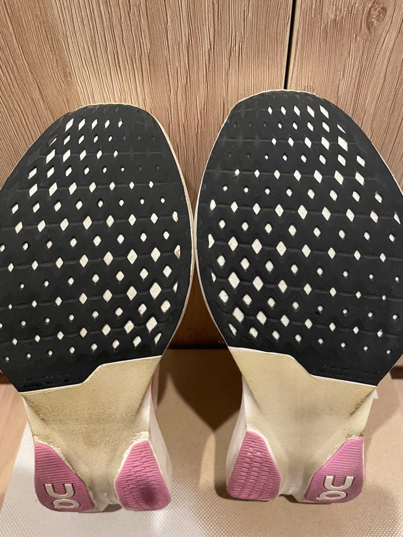 スパイク・シューズ On Cloudboom Strike LS 26.0cm