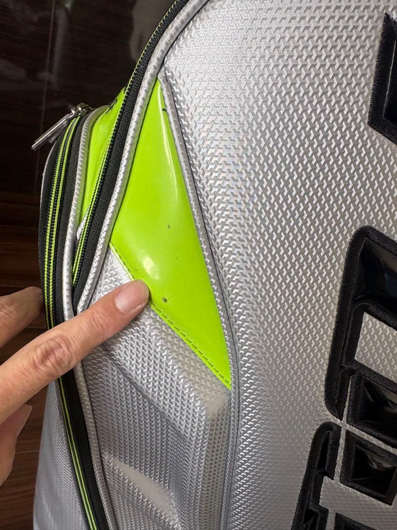 ブリヂストンTOUR B シルバーキャディバッグ