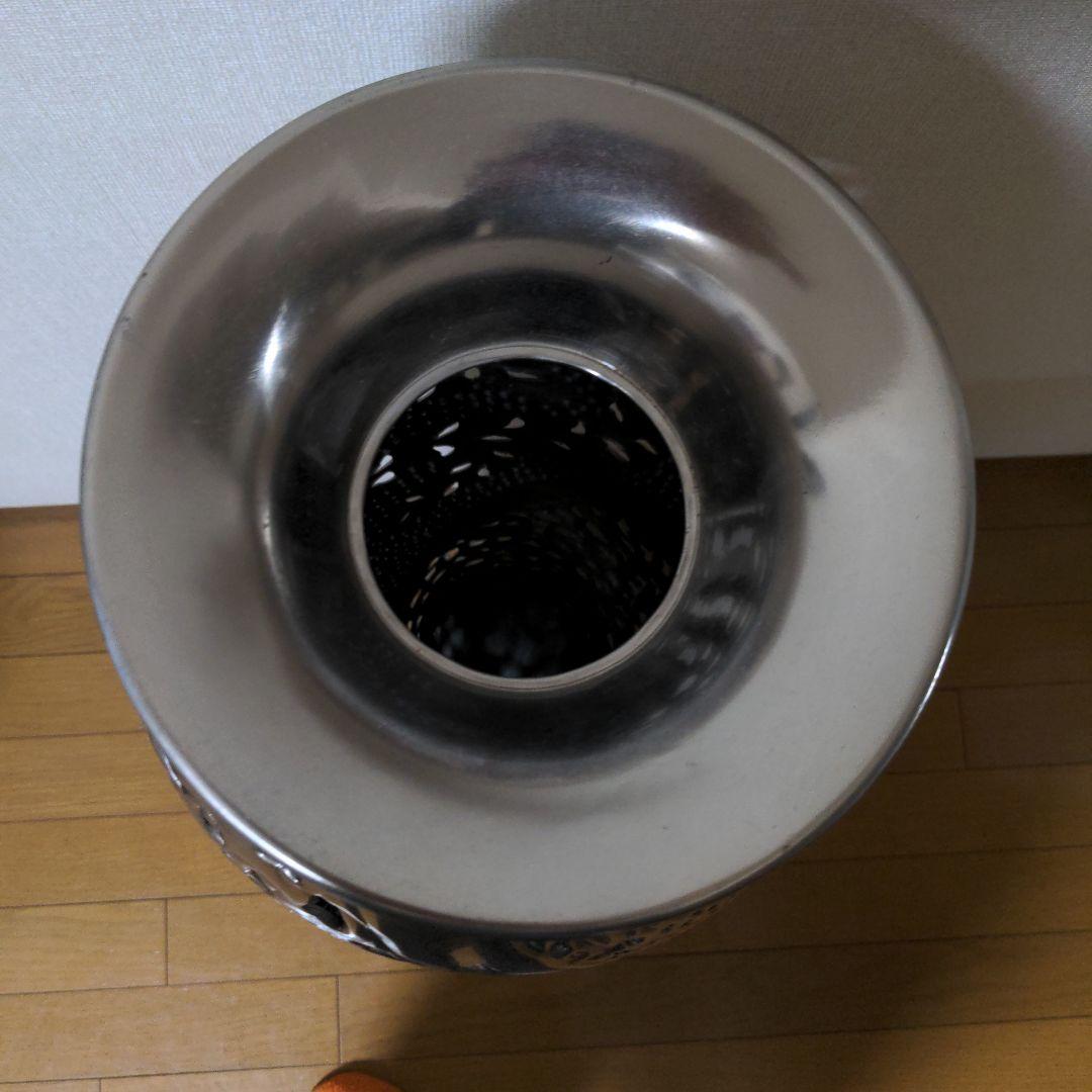 置物　（造花を飾る事も可能です）。