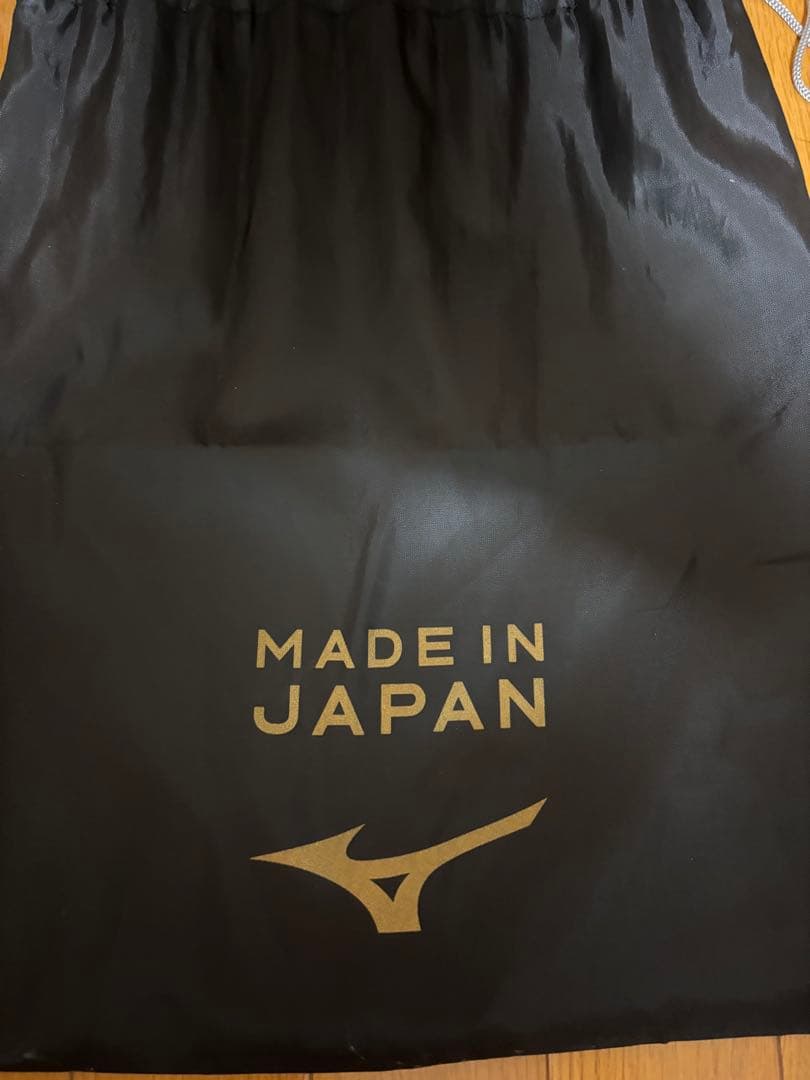 Mizuno モレリア　ホワイト/レッド スパイクシューズ　28cm