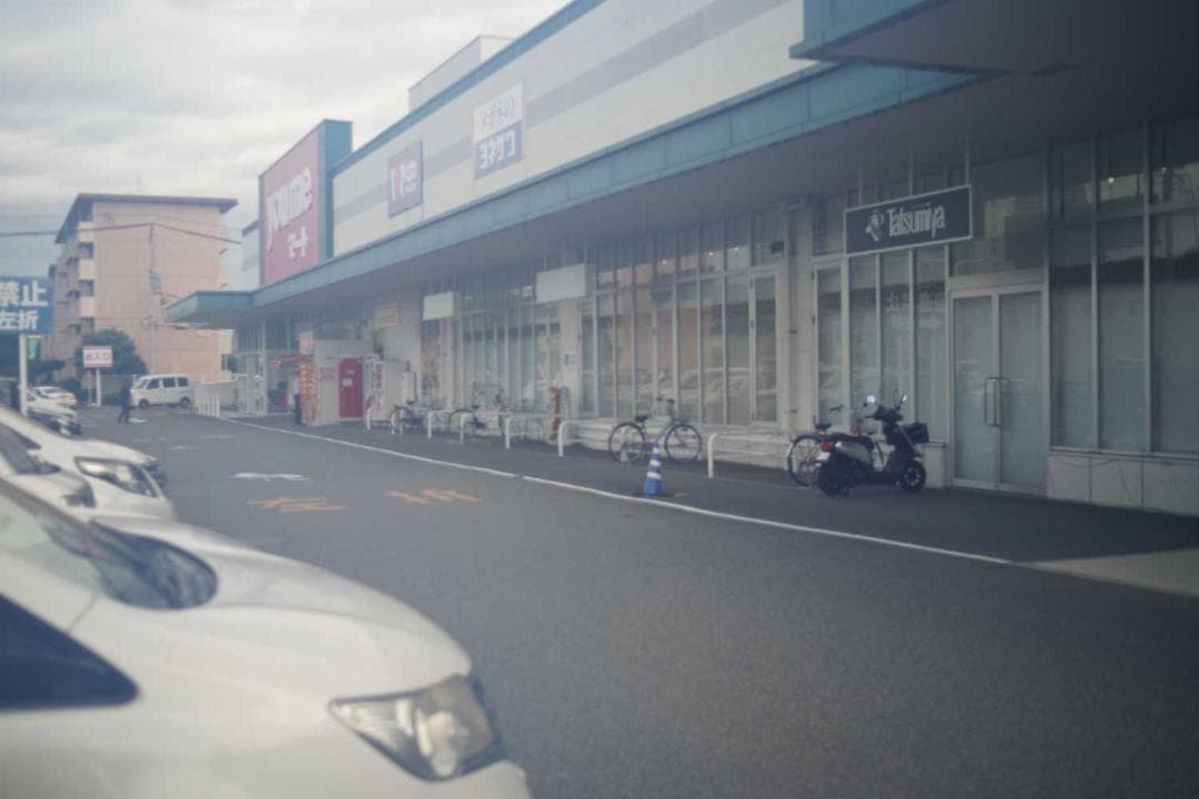 PENTAX MXとパンケーキ40ミリレンズ　どちらも難あり