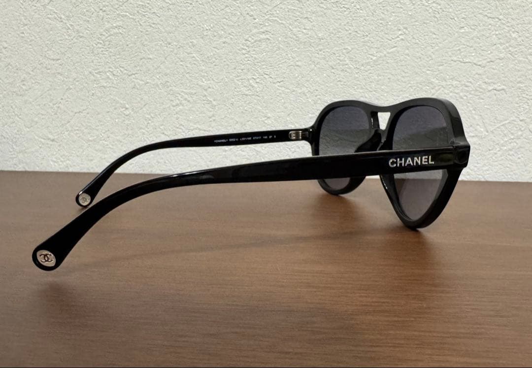 シャネル　パイロット シェイプ アイウェア　ブラック　サングラス