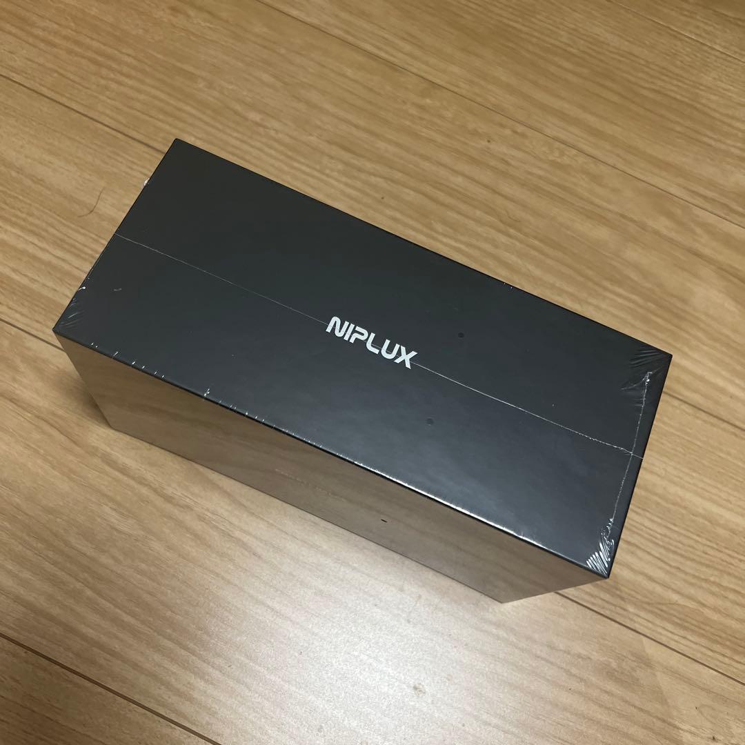 新品未開封　NIPLUX EMS 温熱 加圧 アイケア 目元ケア