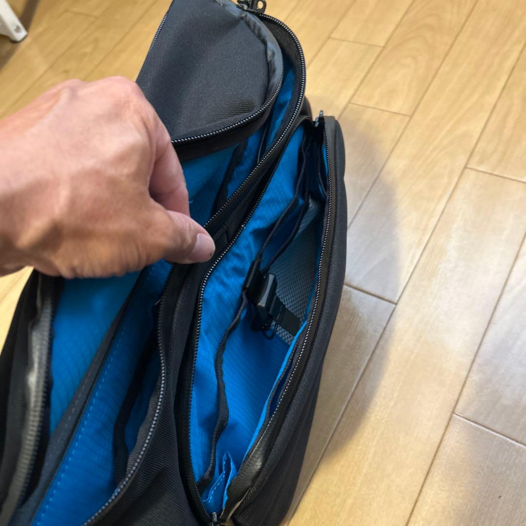 ALPAKA ブラック ショルダーバッグ