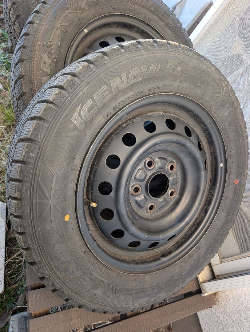 バリ溝 195/65R15 グッドイヤー スタッドレスタイヤ 引取限定です。