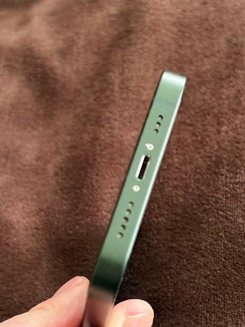 《中島》Apple iPhone 13 本体　グリーン