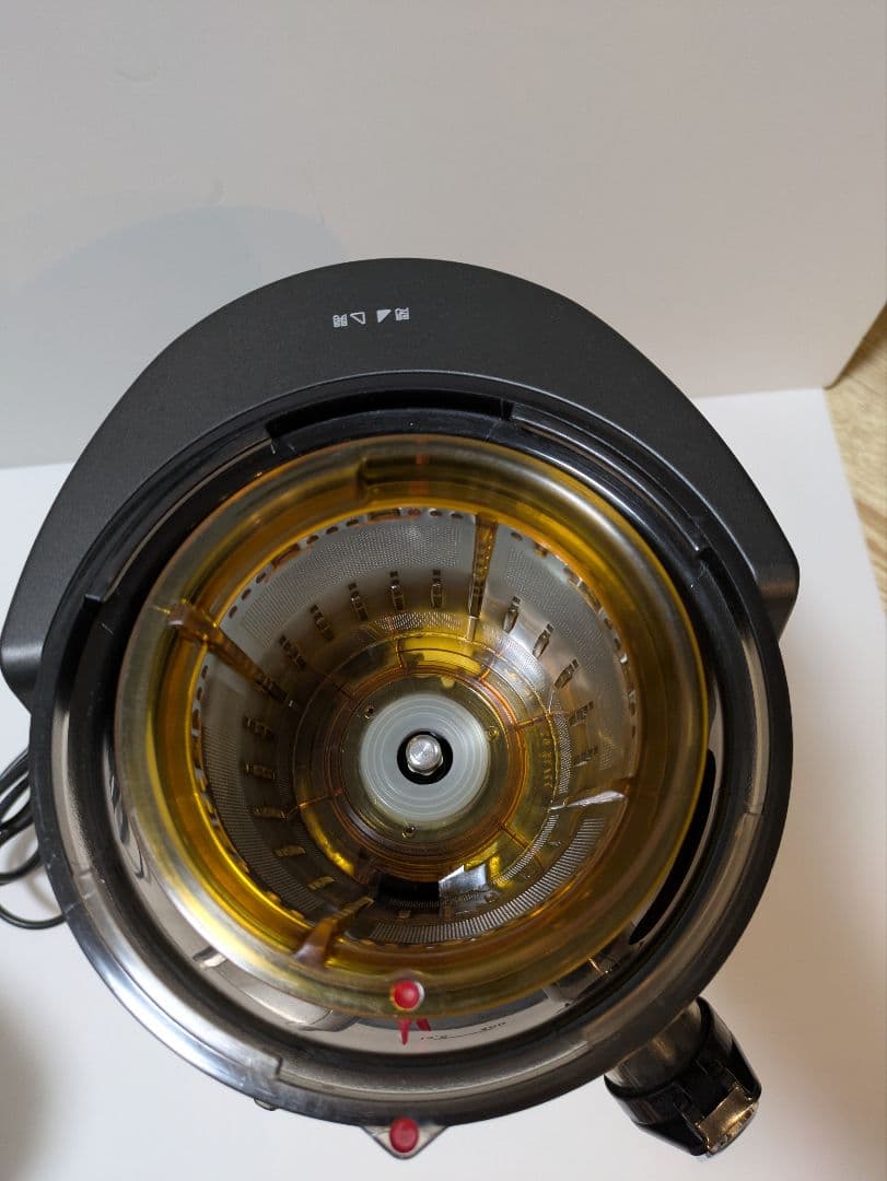 キッチン家電 Kuvings Whole Slow Juicer EVO-820