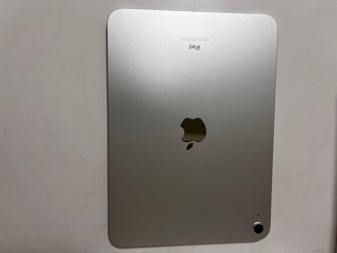 Apple Ipad 10世代 64GB [ほぼ新品] 強化ガラス付き