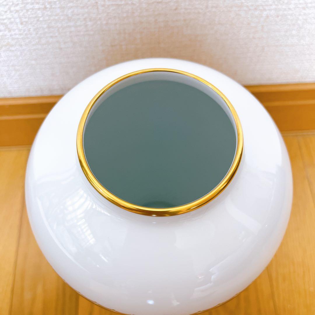 大倉陶園 即位御大禮記念 傑作品 深青地　窓絵菊花模様花瓶　限定版コレクション